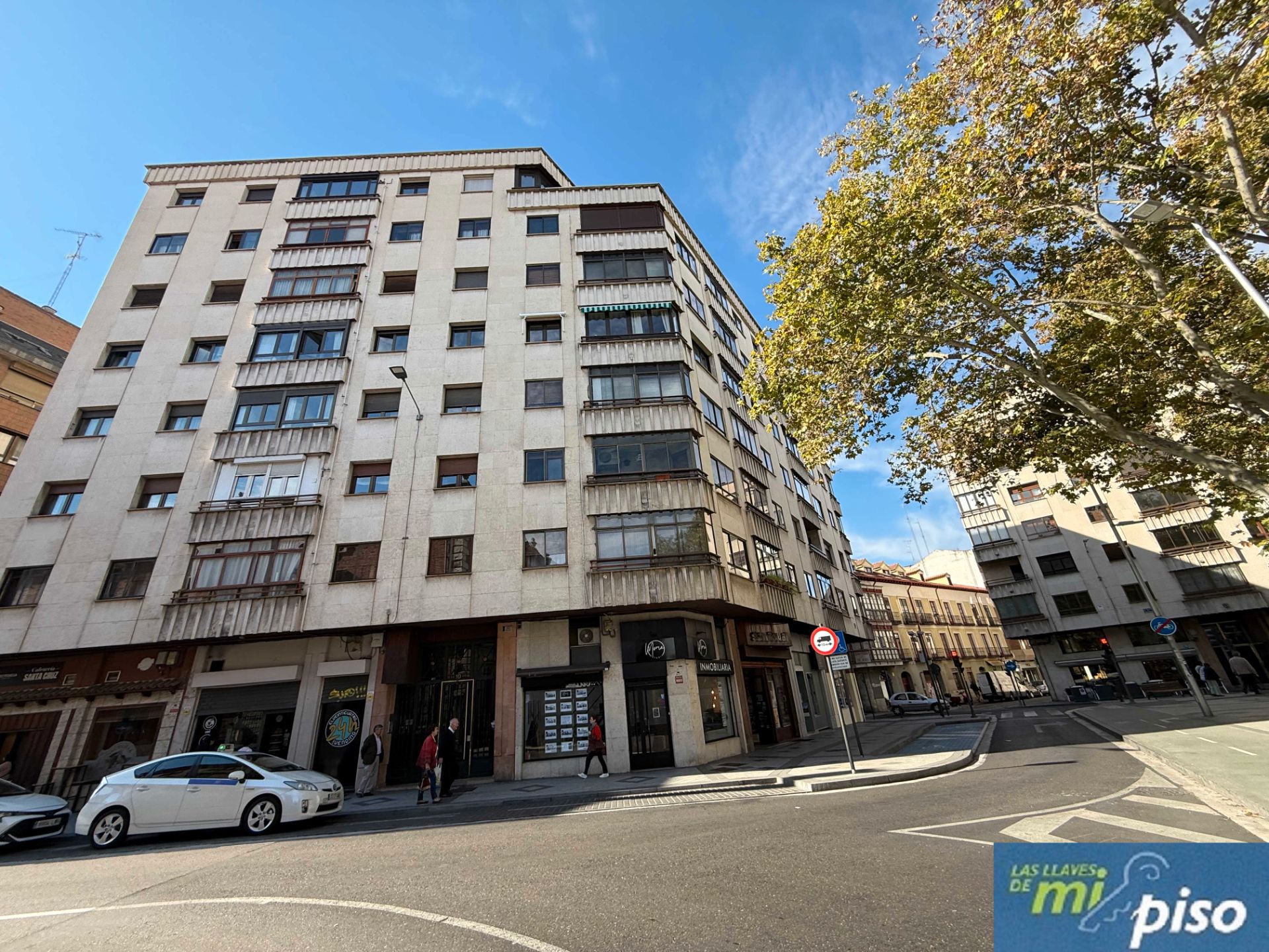 Exterior view of Flat for sale in Valladolid Capital  with Heating, Parquet flooring and Furnished