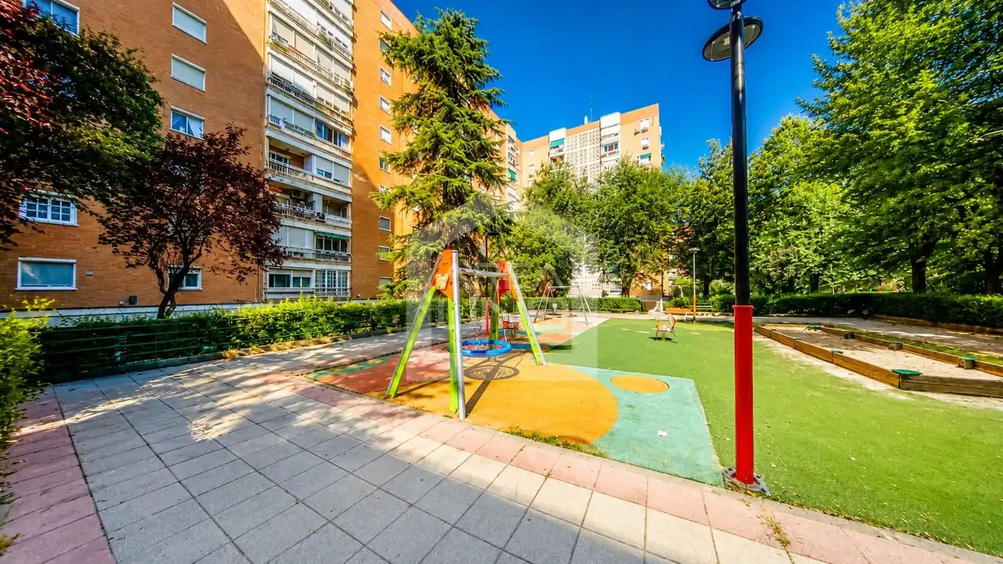 Außenansicht von Wohnung zur Miete in Alcorcón mit Heizung und Gemeinschaftspool
