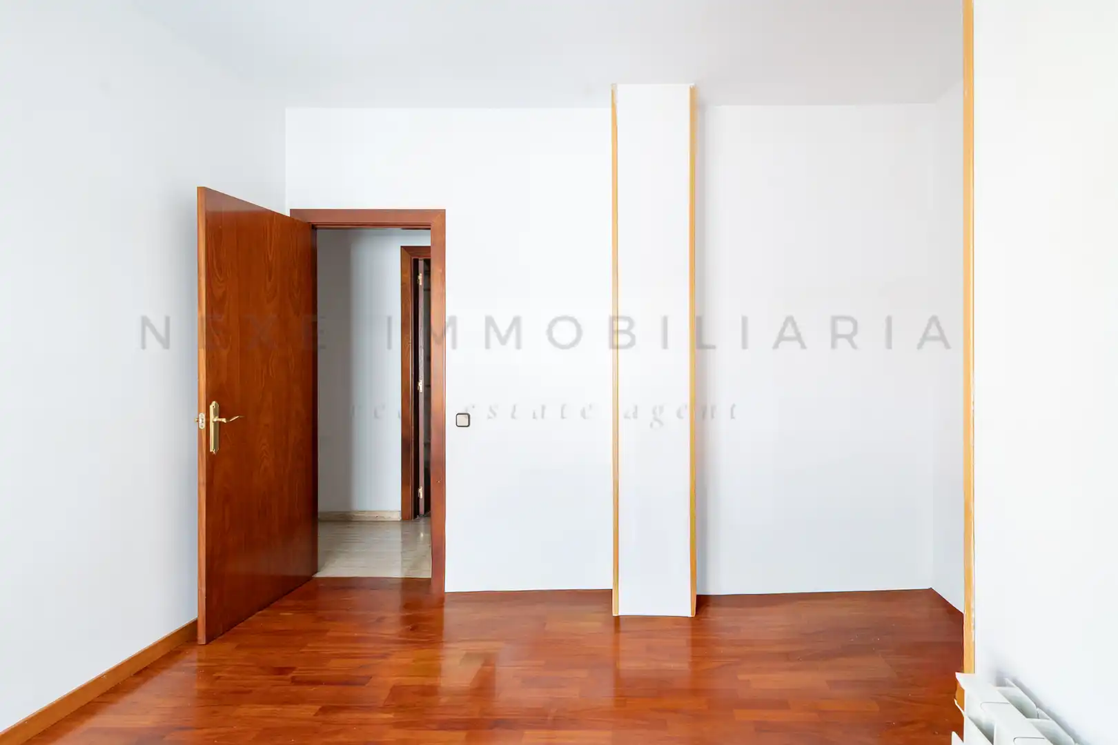 Habitación de Casa adosada en venta en Sabadell con Aire acondicionado, Calefacción y Parquet