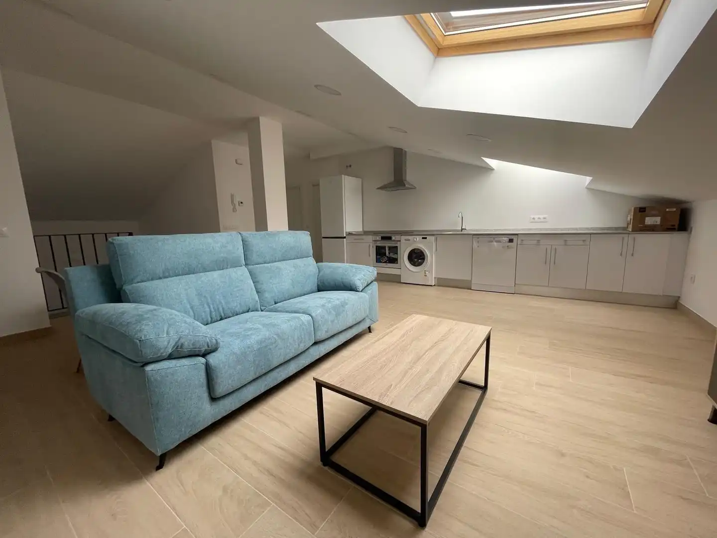 Sala de estar de Ático de alquiler en Carbonero el Mayor con Calefacción y Amueblado
