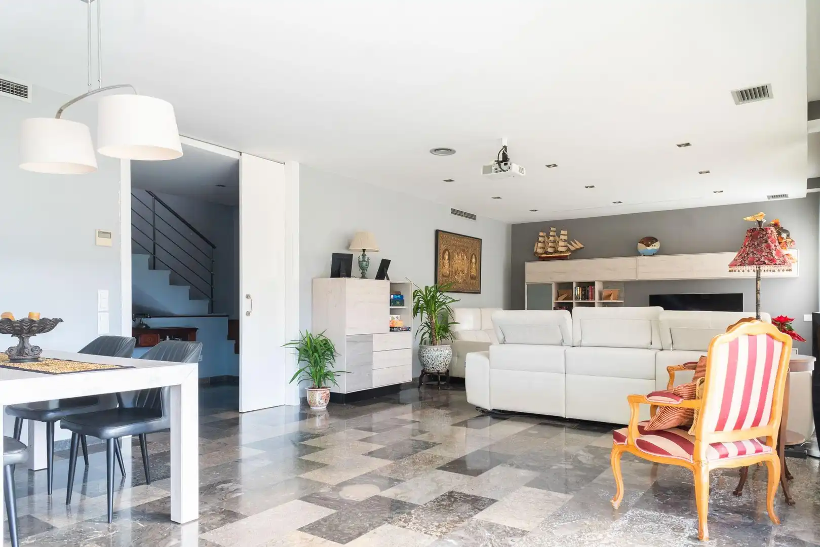 Sala de estar de Casa o chalet en venta en Sant Vicenç de Montalt con Aire acondicionado, Jardín privado y Terraza