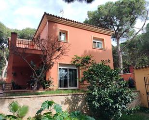 Jardí de Casa o xalet en venda en Chiclana de la Frontera amb Aire condicionat, Calefacció i Terrassa