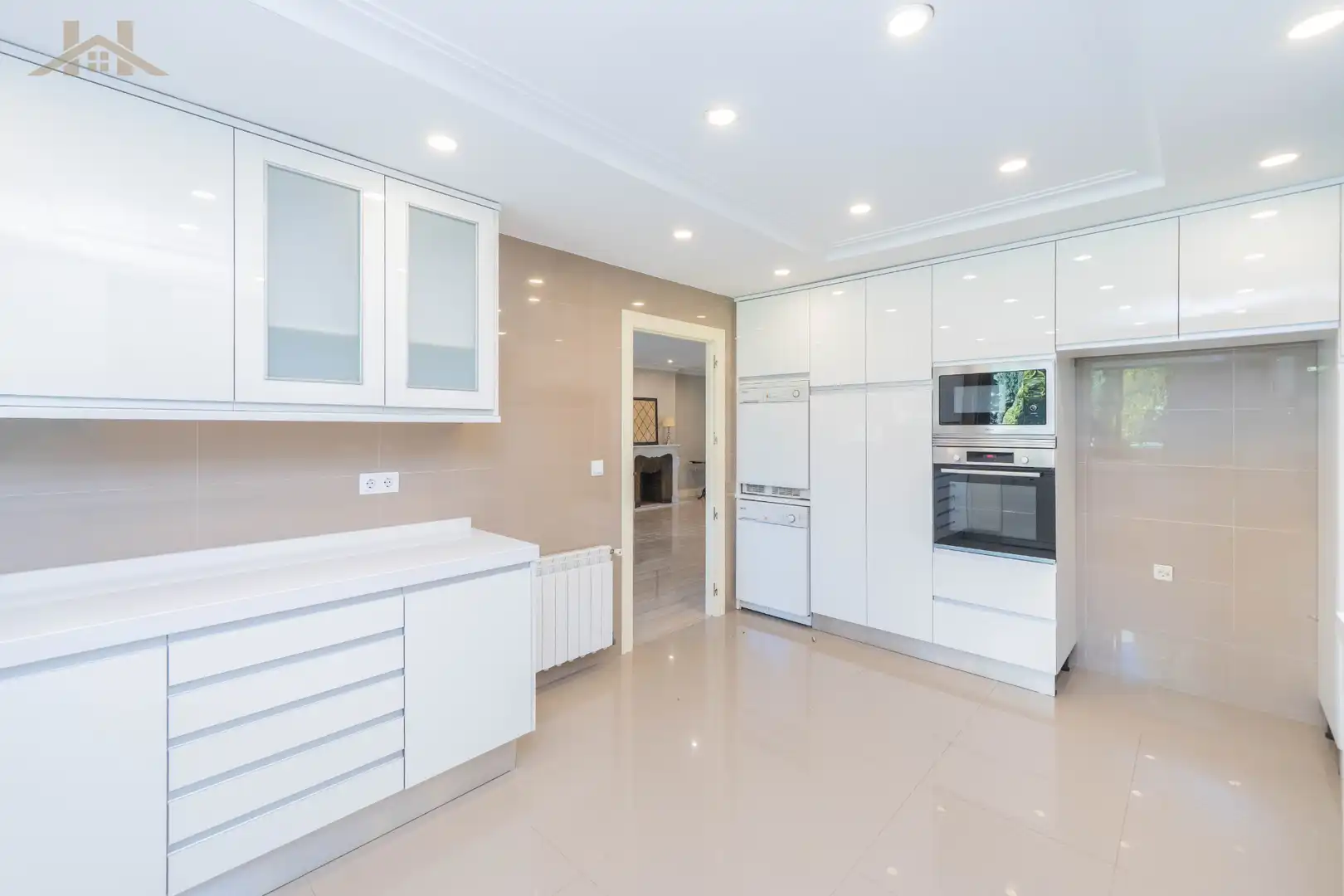 Kitchen of Houses for sale in Majadahonda  with Air Conditioner, Heating and Private garden