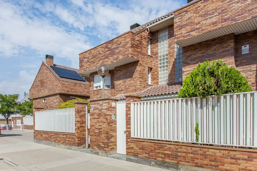 Maison jumelée à vendre à C/ Ibón de Ordiceto, imagen 29