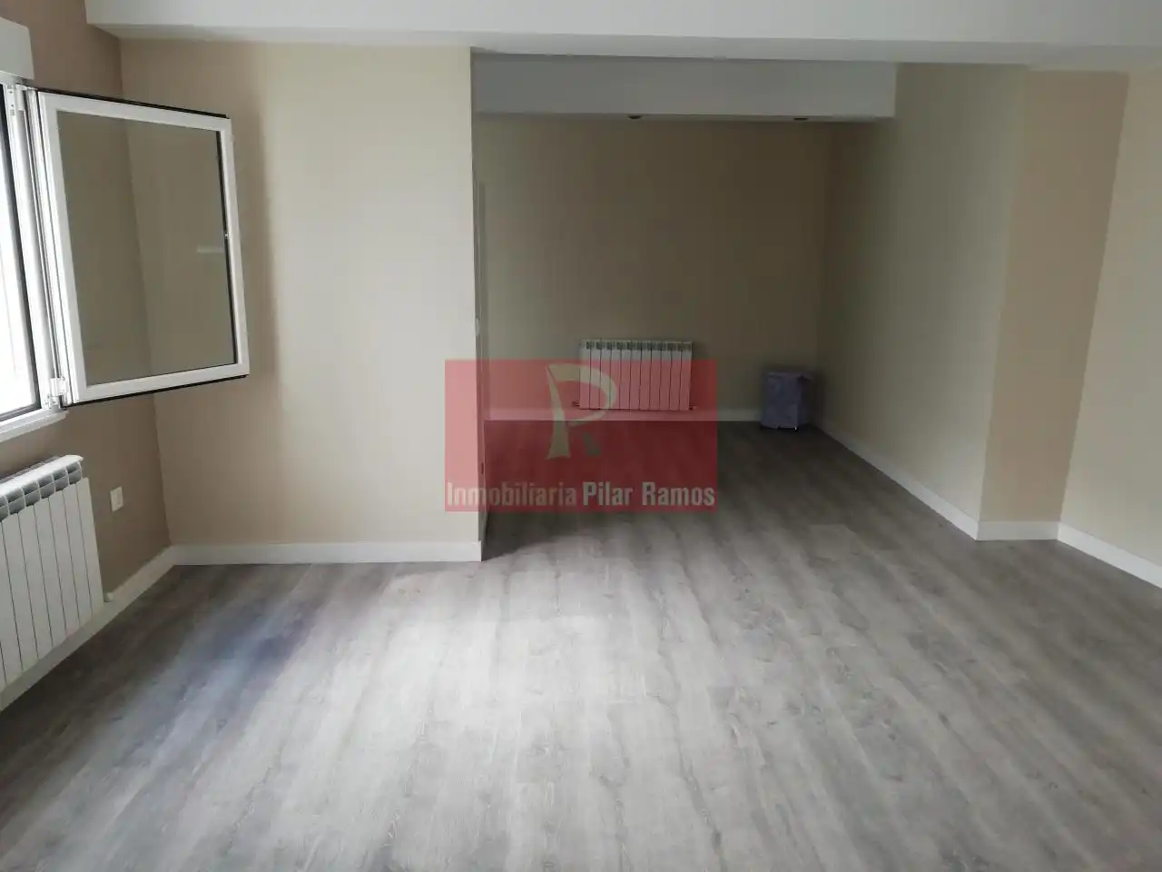 Apartamento de alquiler en León Capital  con Calefacción, Parquet y Terraza