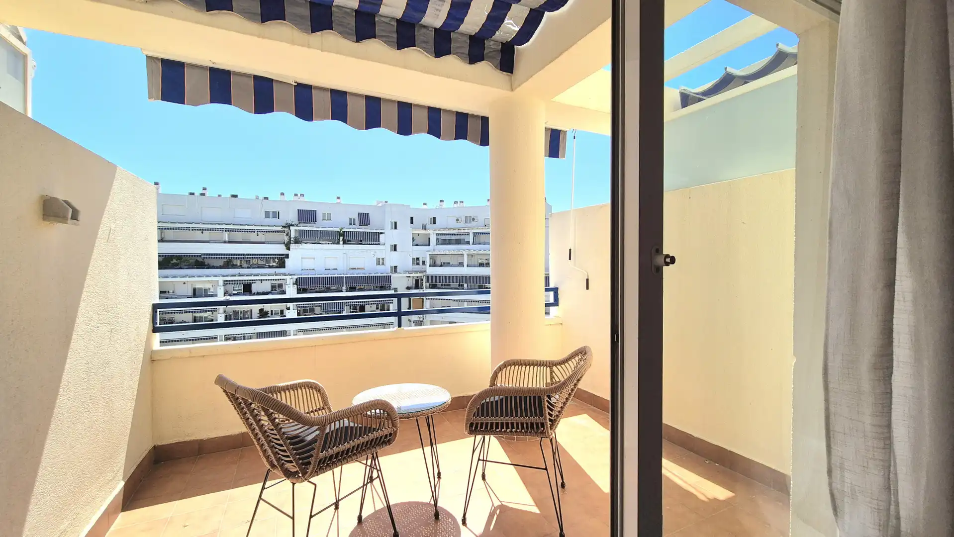 Terraza de Ático de alquiler en Marbella con Aire acondicionado, Terraza y Trastero