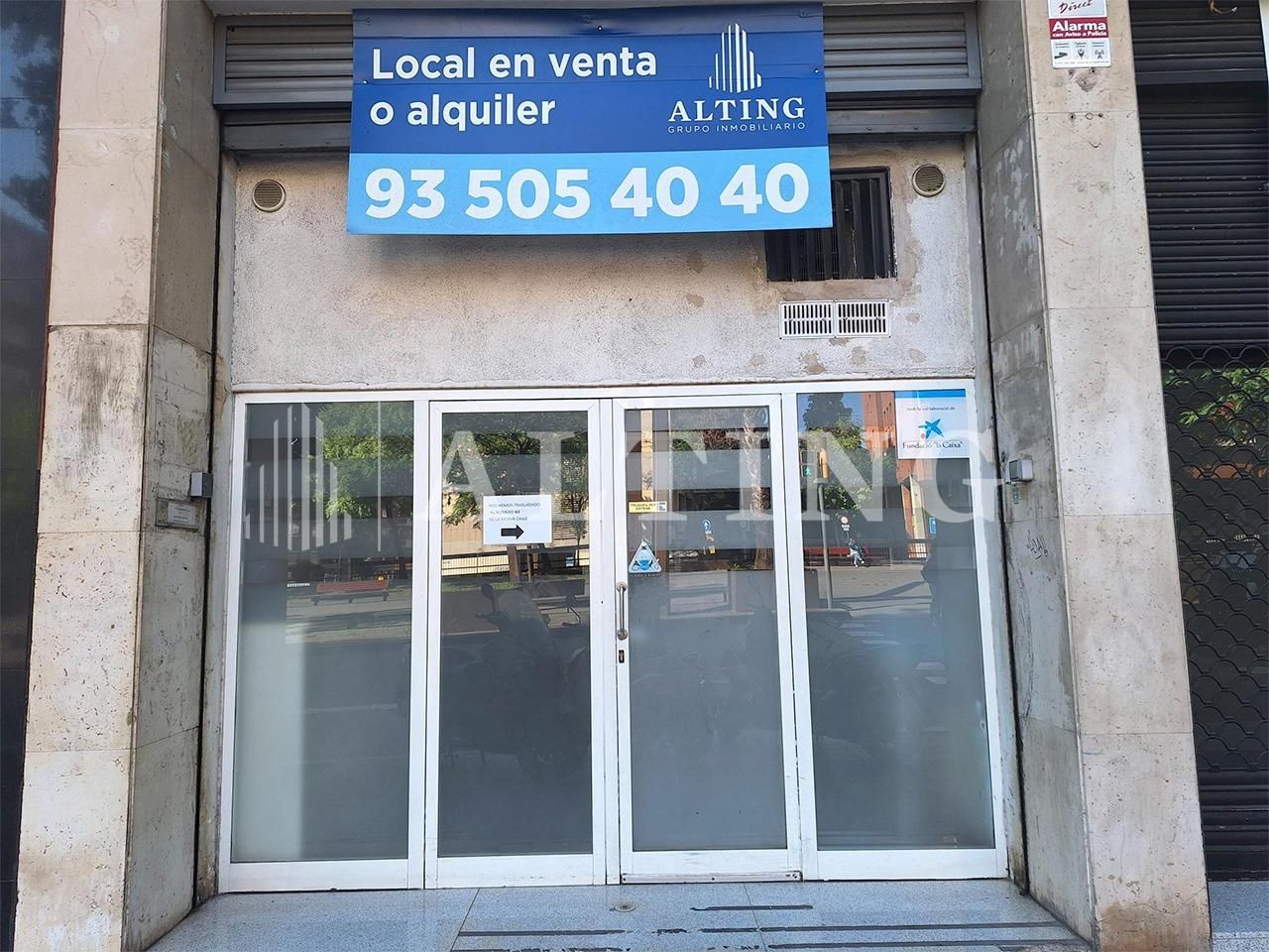 Vista exterior de Local en venda en  Barcelona Capital amb Aire condicionat