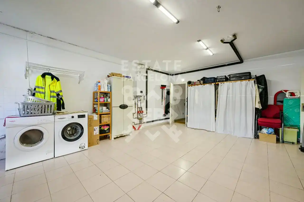 Einfamilien-Reihenhaus zum Verkauf in Mataró mit Klimaanlage, Heizung und Terrasse