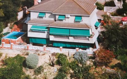 Jardí de Casa o xalet en venda en Sant Quirze del Vallès amb Aire condicionat, Terrassa i Piscina