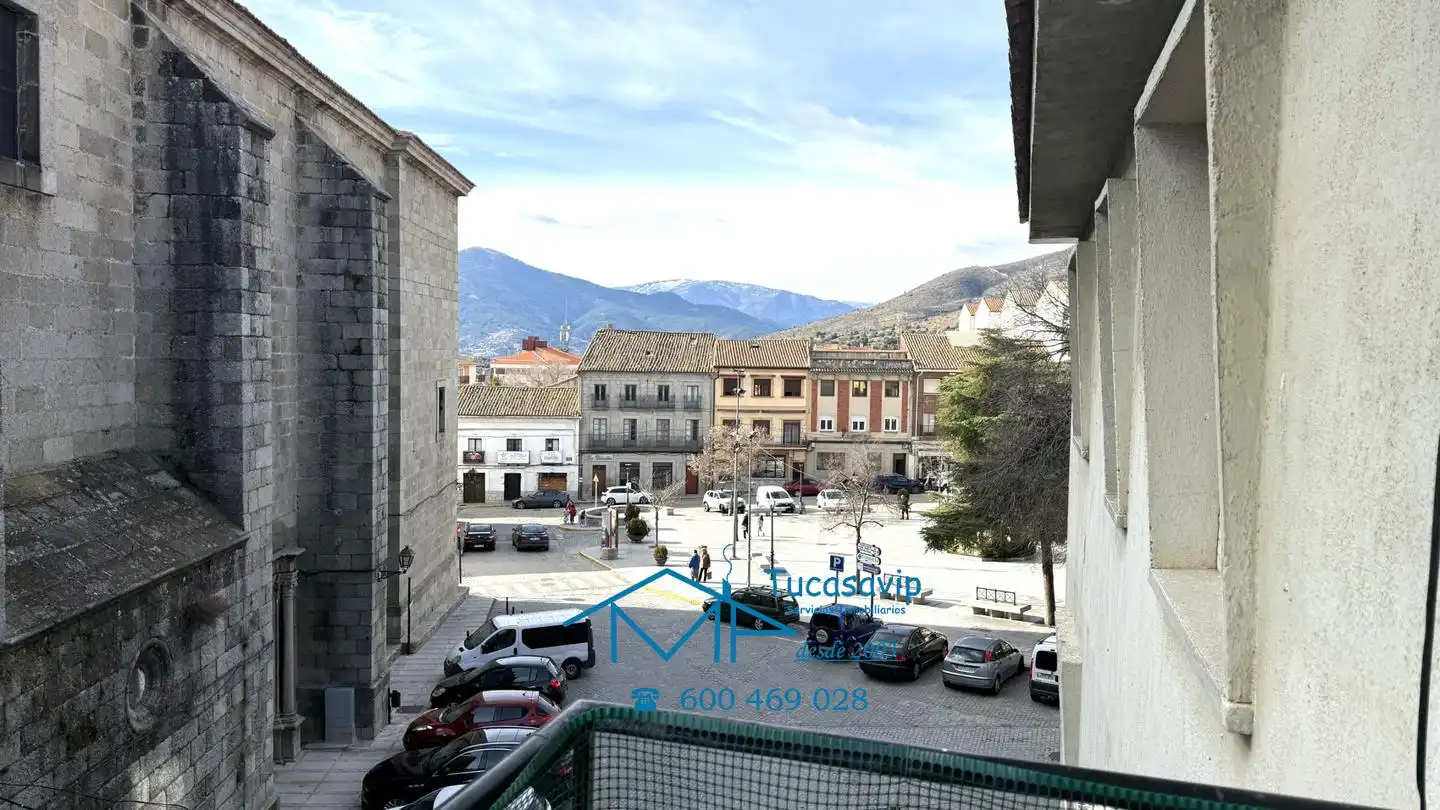Vista exterior de Pis en venda en Cebreros amb Terrassa