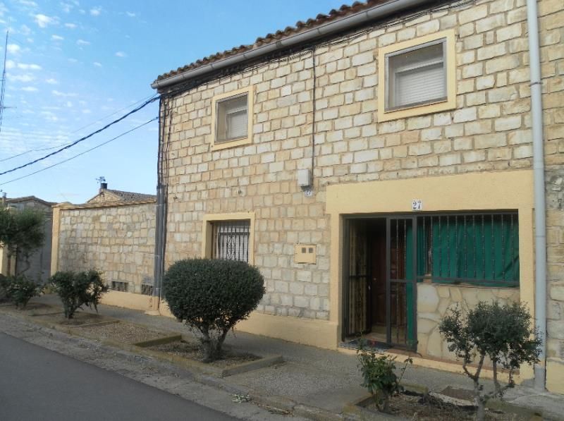 Exterior view of Country house for sale in Ejea de los Caballeros  with Private garden, Parquet flooring and Terrace