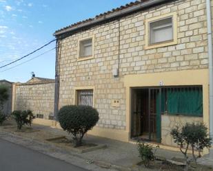 Exterior view of Country house for sale in Ejea de los Caballeros  with Private garden, Parquet flooring and Terrace