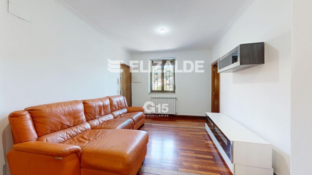 Sala d'estar de Pis en venda en Donostia - San Sebastián  amb Calefacció i Terrassa