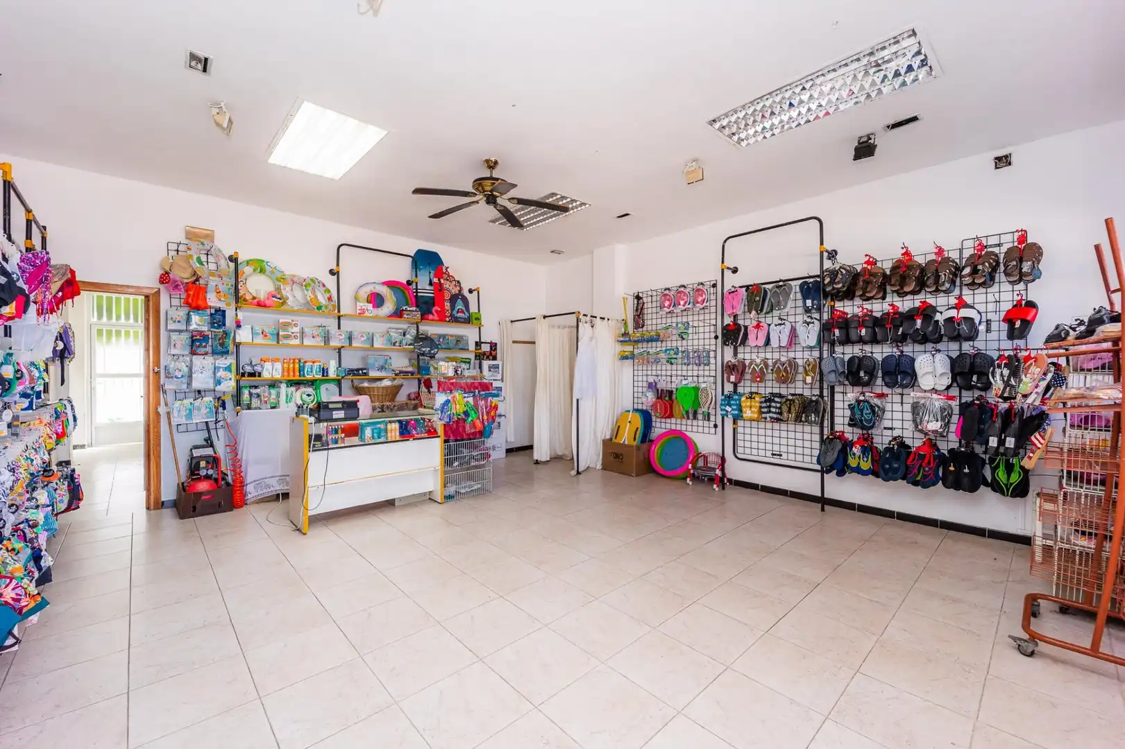 Local en venda a Calle Calle Paseo Marítimo, 1, Salobreña Costa