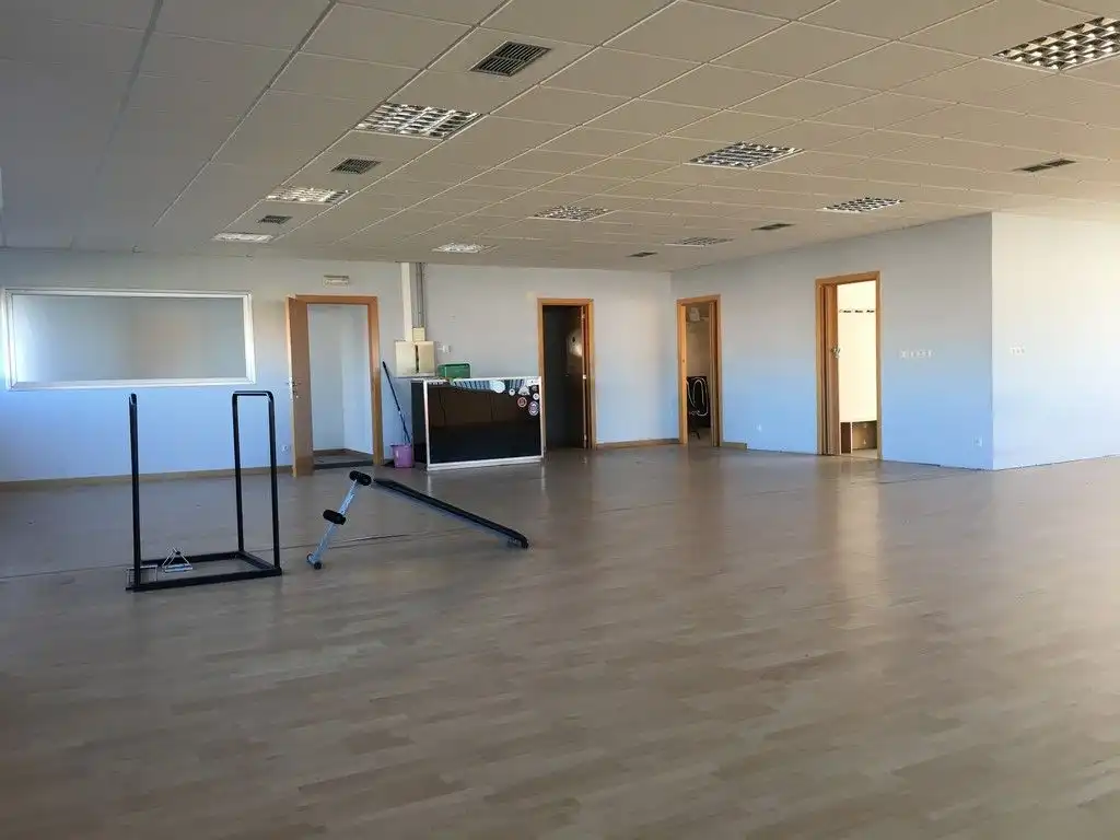 Ufficio in affitto a Someso - Matogrande, imagen 3