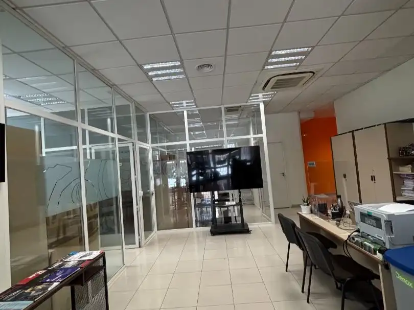 Büro zum Verkauf in Ciudad Lineal