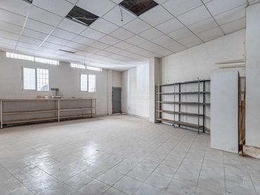Local comercial en venda a Calle PUERTA LORCA 2