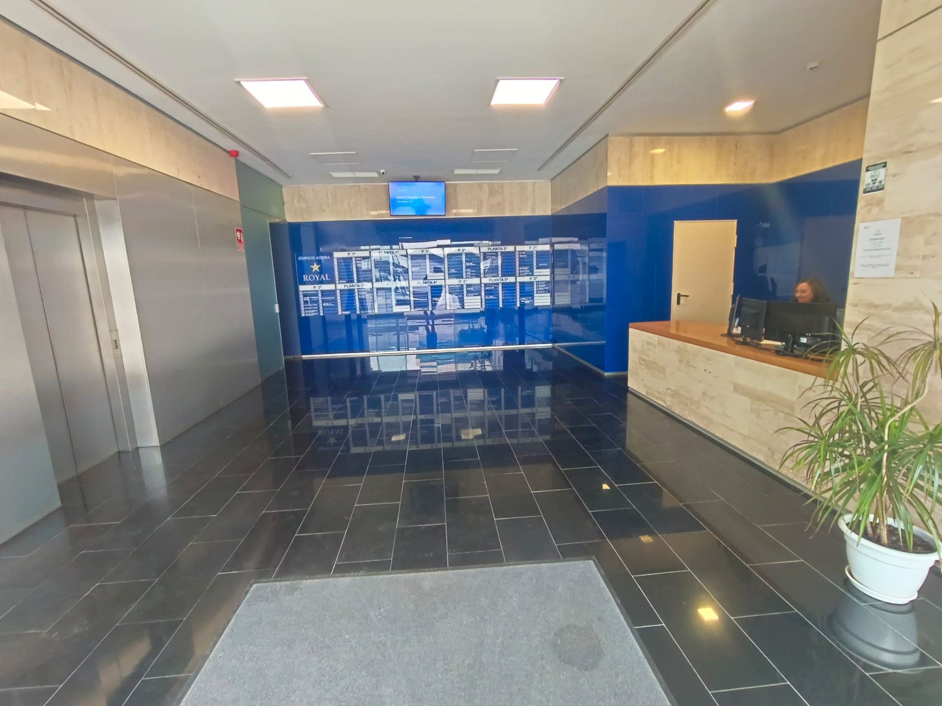 Oficina en venda en  Sevilla Capital amb Aire condicionat i Traster