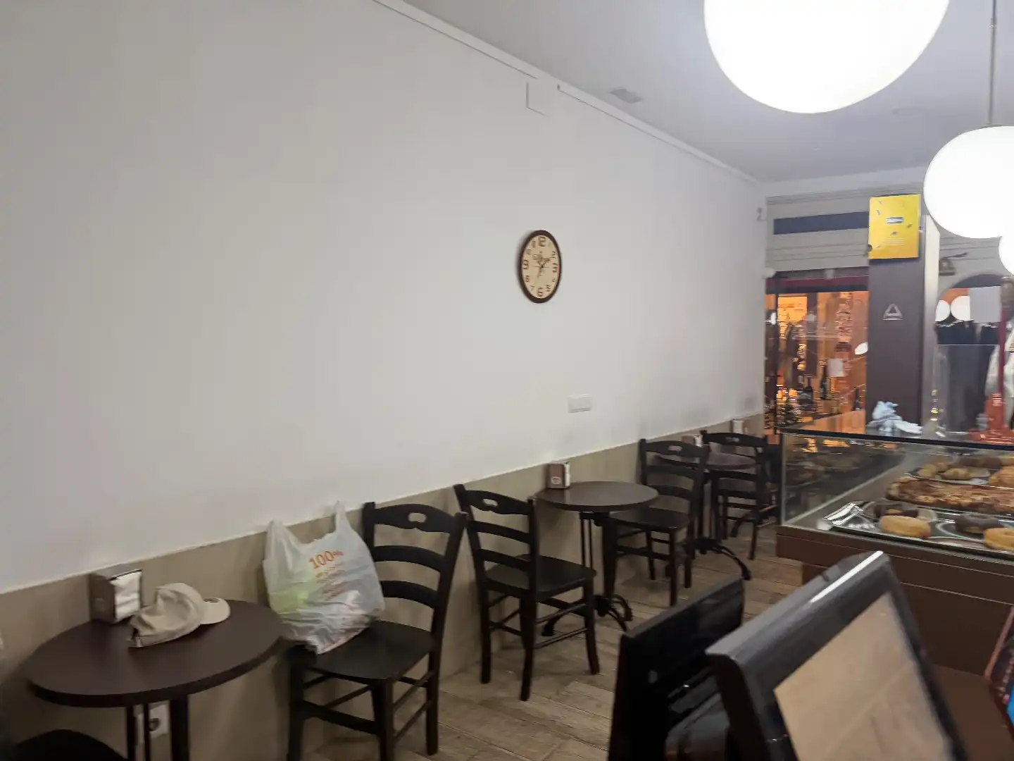 Local comercial en traspaso en carrer del born 1, imagen 2