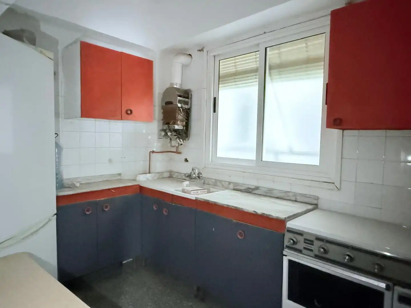 Küche von Wohnung zum Verkauf in Alcantarilla mit Balkon