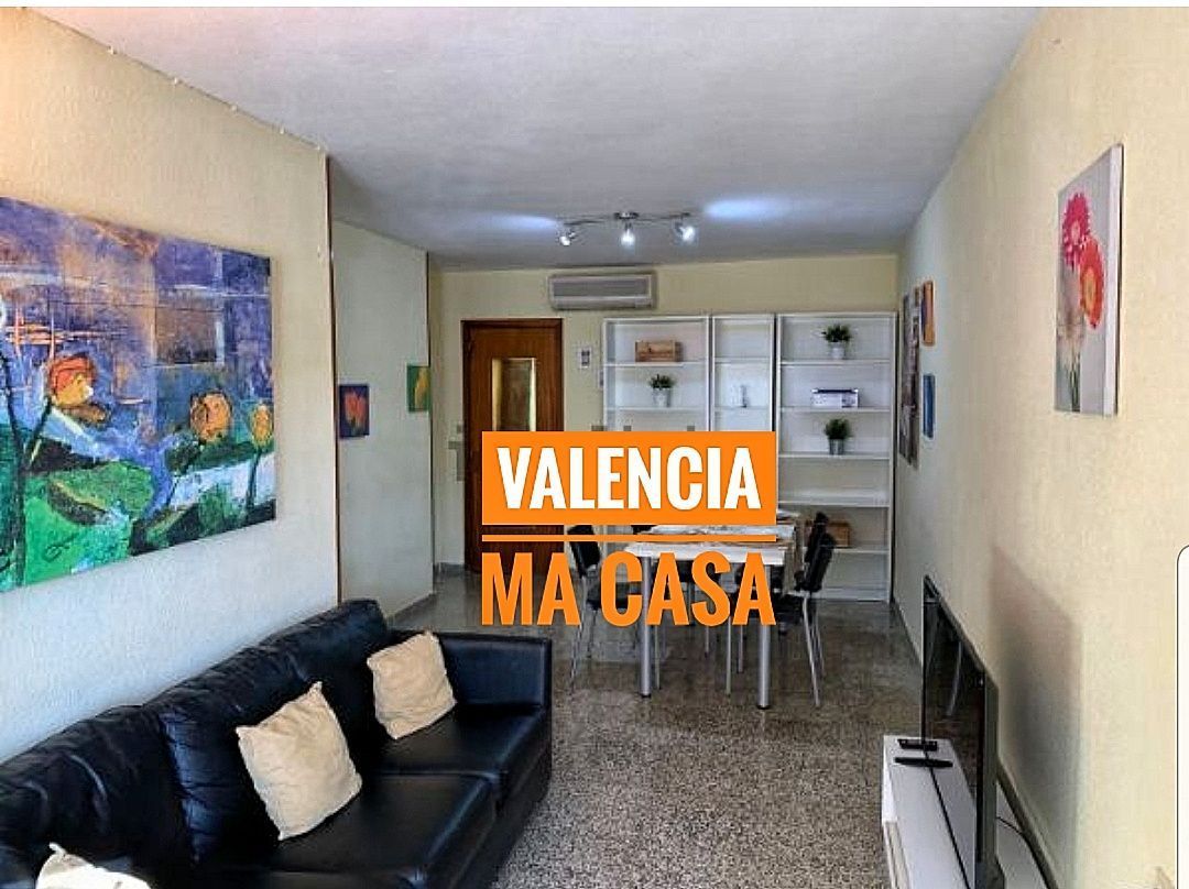 Vista exterior de Pis de lloguer en  Valencia Capital amb Aire condicionat, Calefacció i Moblat