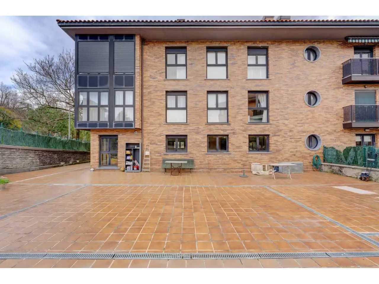 Exterior view of Flat for sale in Donostia - San Sebastián   with Heating, Private garden and Terrace
