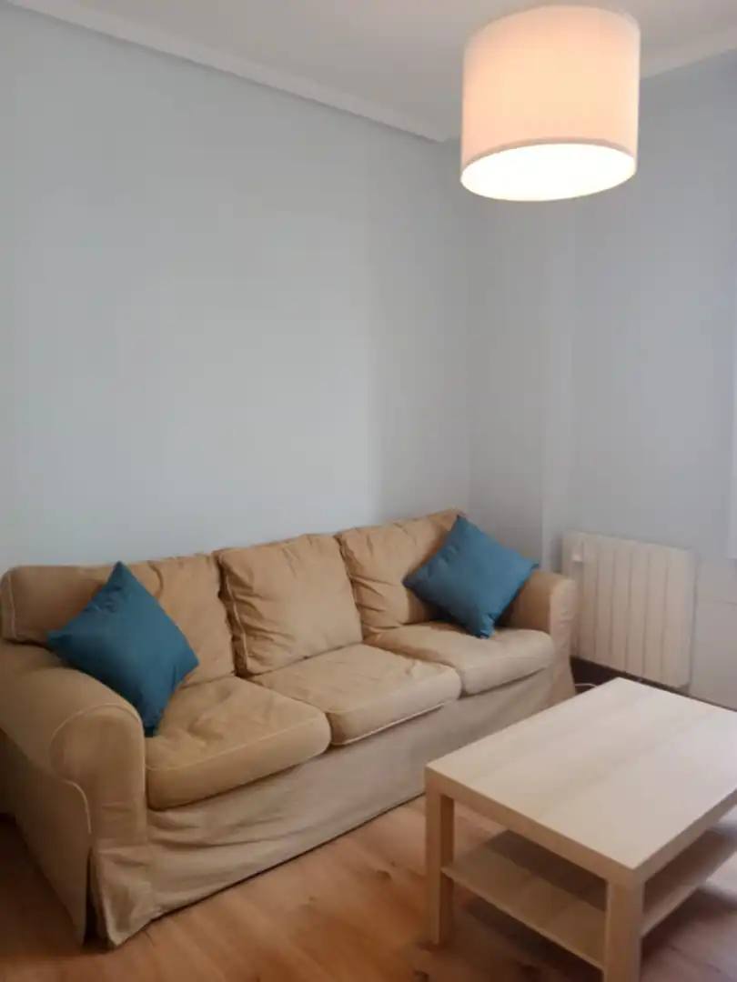 Flat for rent in Santander - CL HABANA, Cuatro Caminos