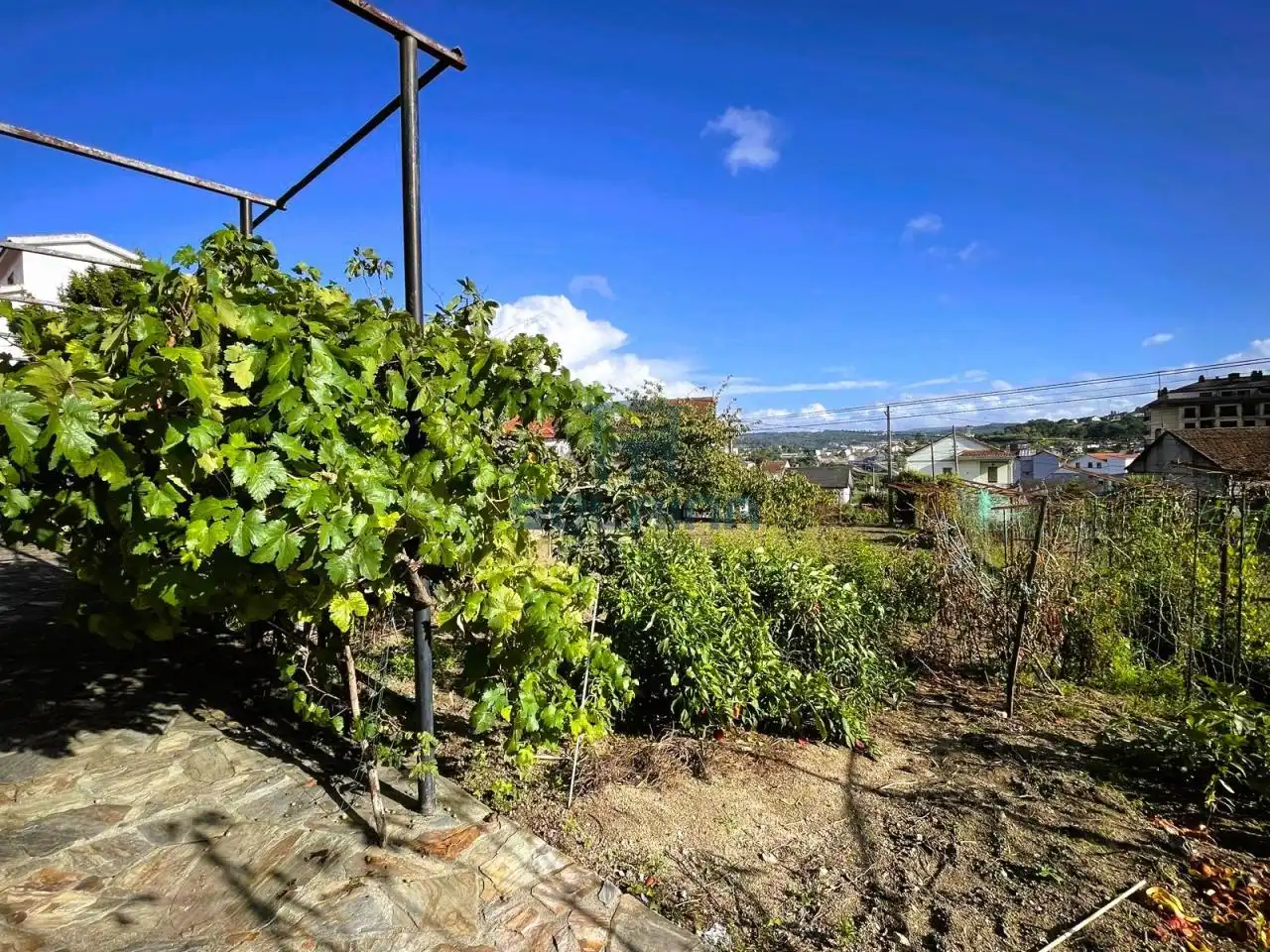 Jardín de Casa o chalet en venta en Ourense Capital  con Calefacción, Jardín privado y Terraza