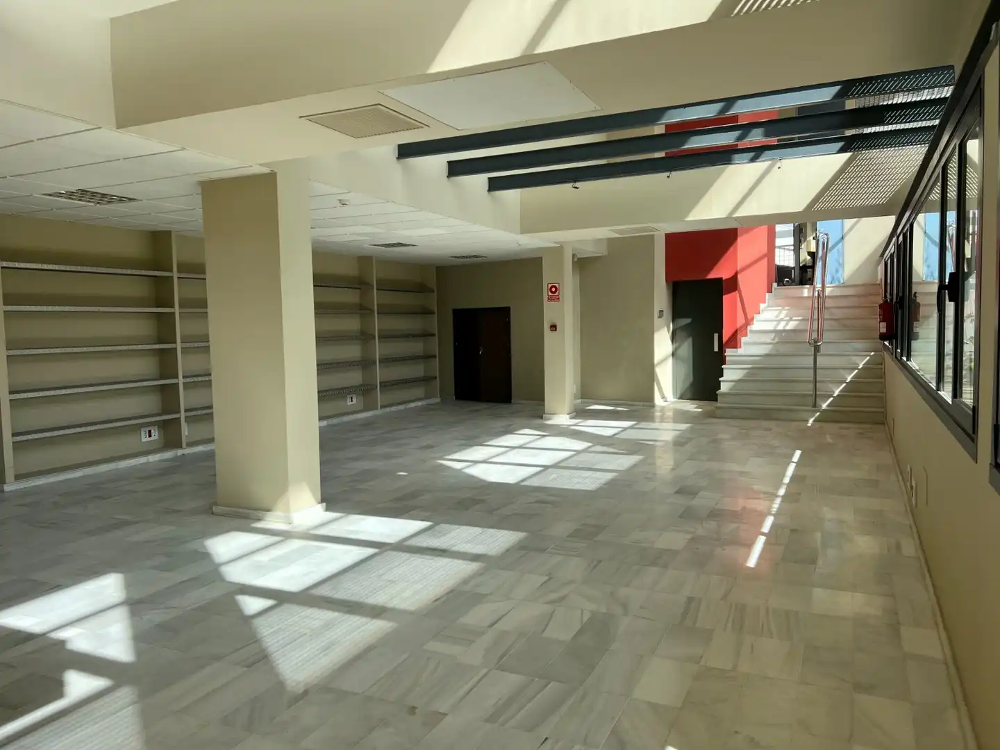 Gebäude zur Miete in Mairena del Aljarafe