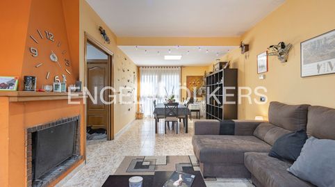 Elegante casa con jardín, terraza y vistas panorámicas en Campdevànol, imagen 3