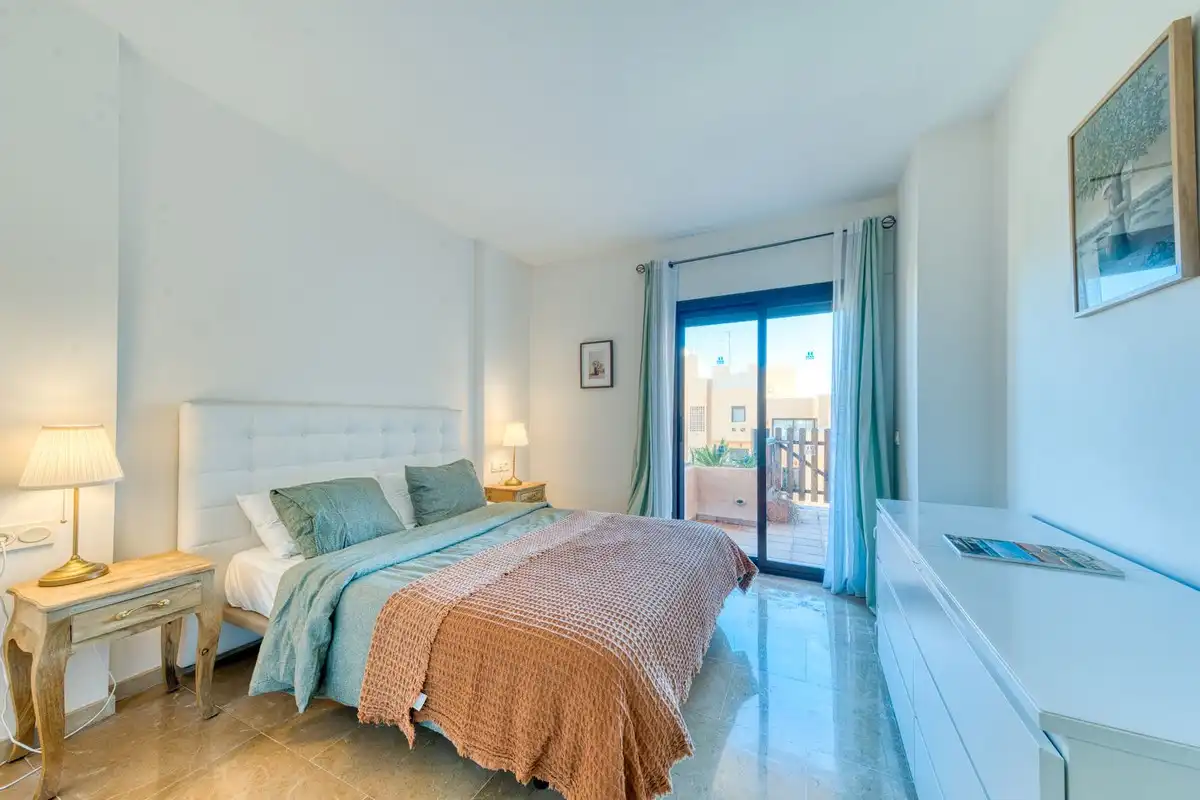 Habitación de Planta baja en venta en Manilva con Aire acondicionado, Terraza y Trastero