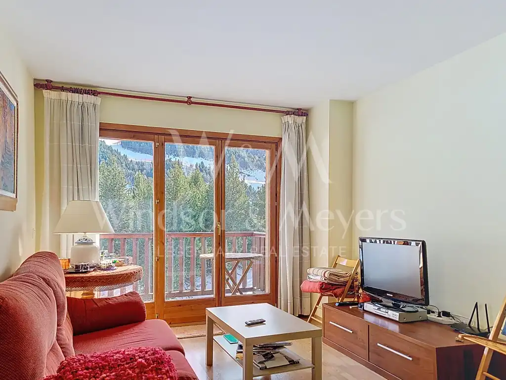 Piso con terraza en venta en Camí de la Basera, imagen 3