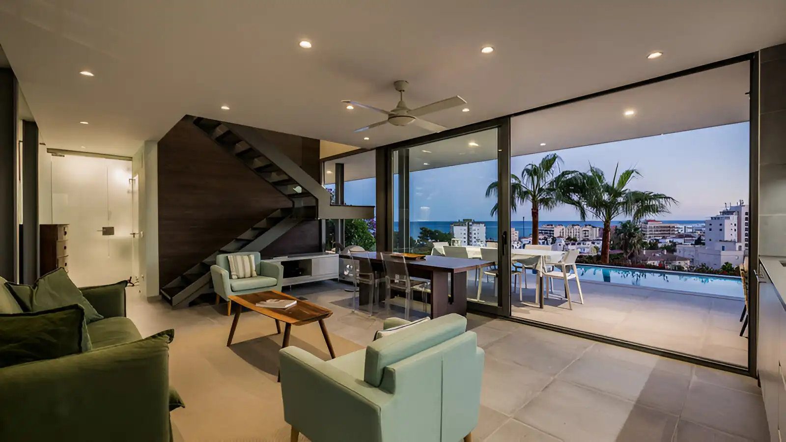 Living room of Houses for sale in Torremolinos  with Air Conditioner, Private garden and Terrace