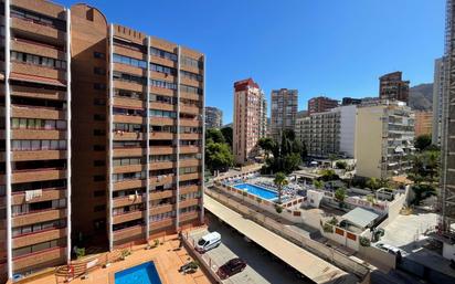 Außenansicht von Wohnung zum verkauf in Benidorm mit Klimaanlage, Schwimmbad und Balkon