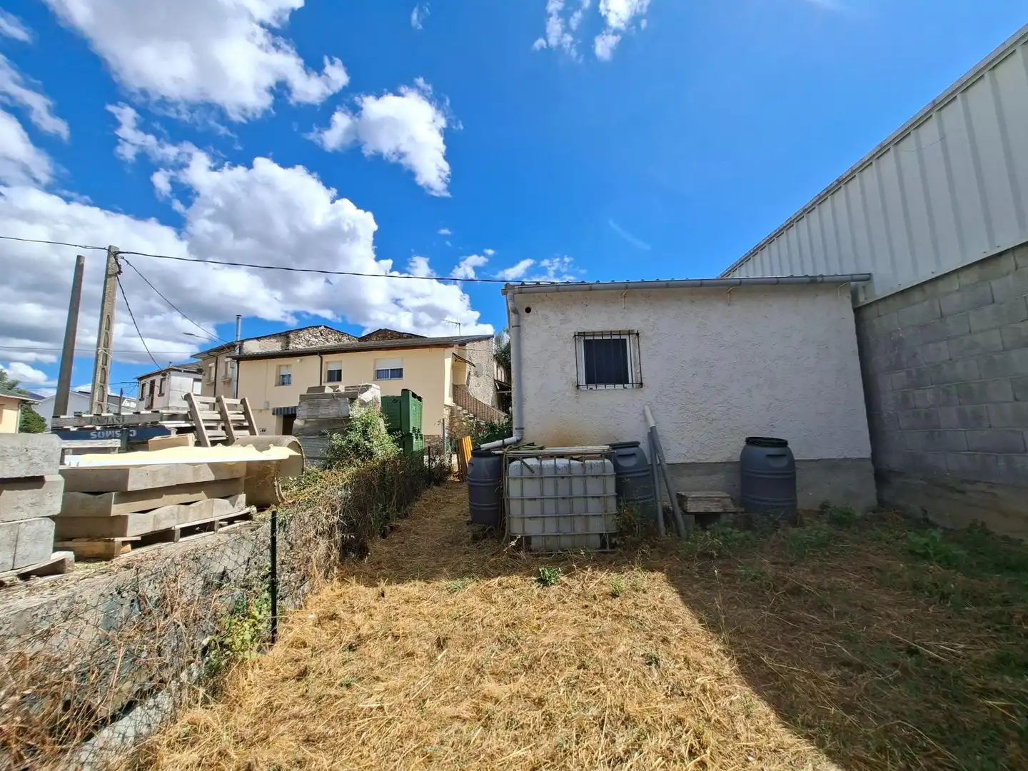Casa adosada en venta en Carucedo con Calefacción