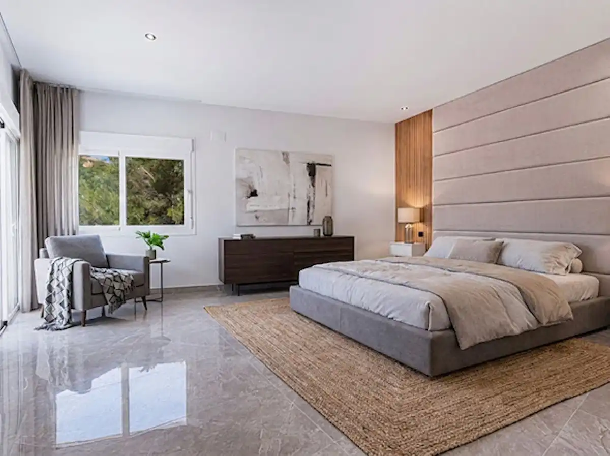 Habitación de Casa adosada en venta en Benahavís con Aire acondicionado, Terraza y Trastero