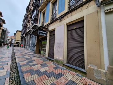Locale commerciale in vendita a Centro