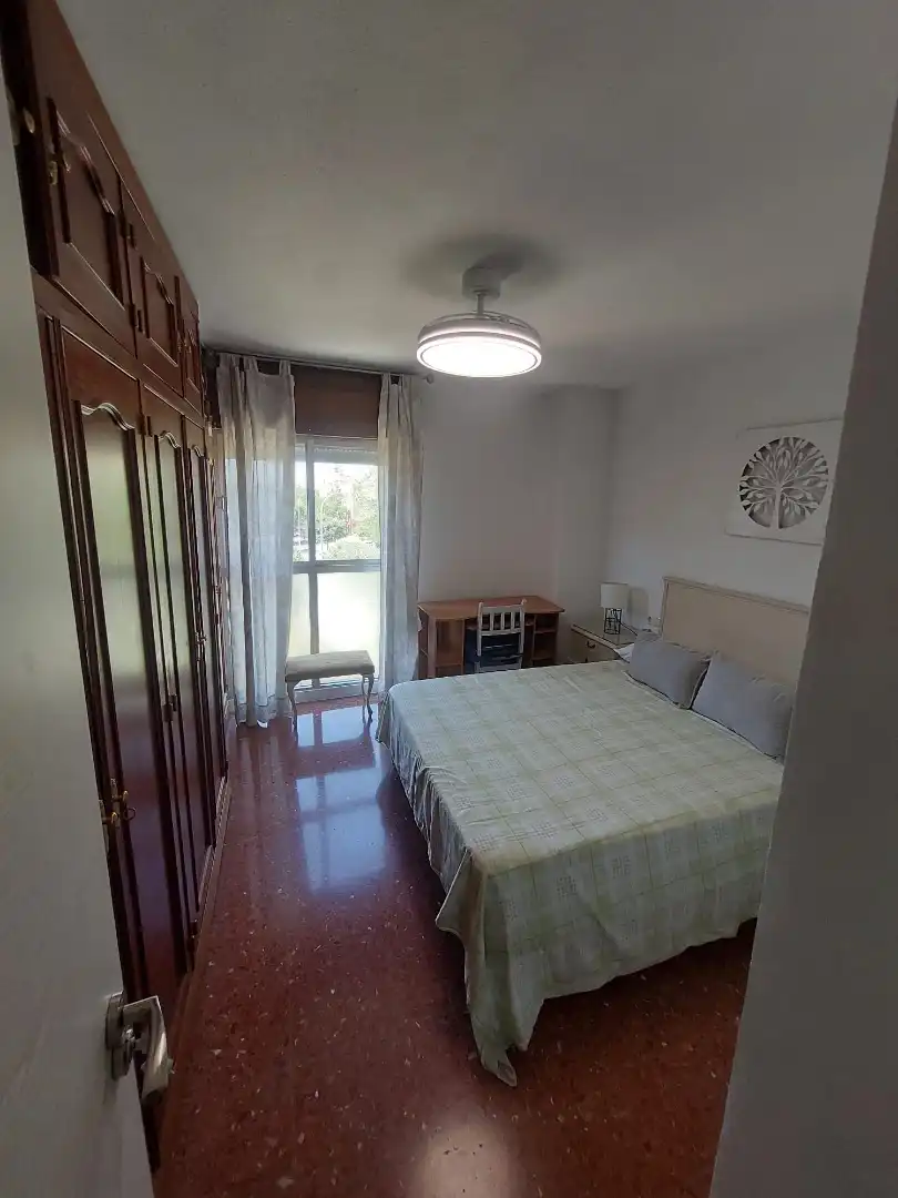 Schlafzimmer von Wohnung zur Miete in Granada mit Klimaanlage, Möbliert und Waschmaschine