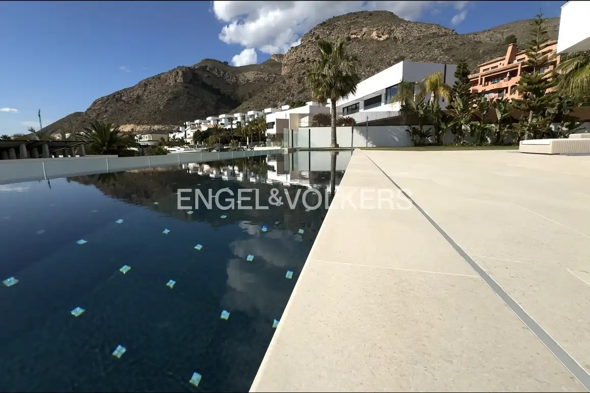 Casa con piscina in vendita a Golf Bahía, imagen 46