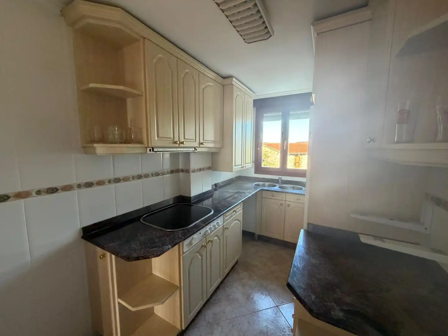 Kitchen of Flat for sale in Meruelo, Cantabria