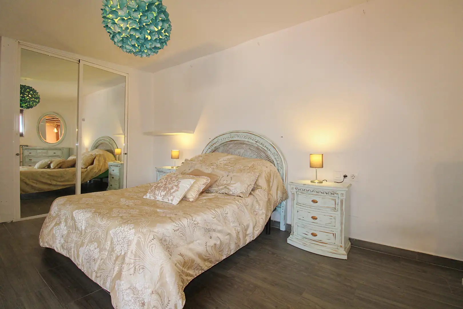 Habitación de Apartamento de alquiler en Alhaurín de la Torre con Aire acondicionado y Amueblado