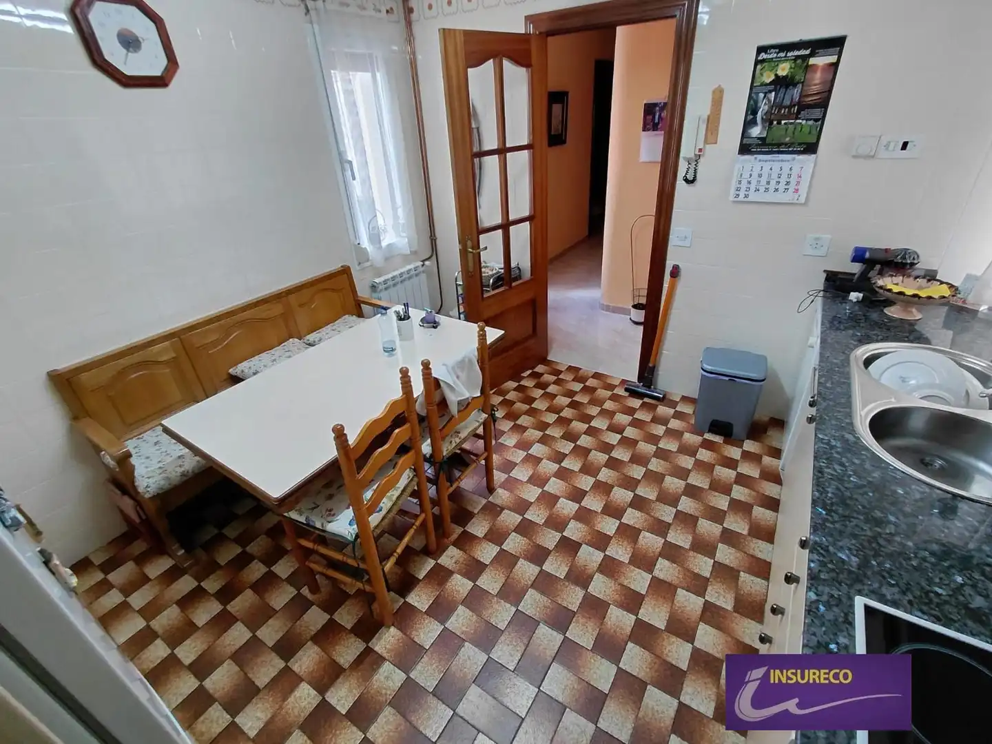 Cocina de Piso en venta en León Capital  con Calefacción, Parquet y Trastero