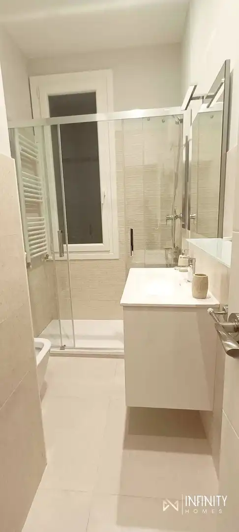 Badezimmer von Wohnung zur Miete in Bilbao  mit Heizung