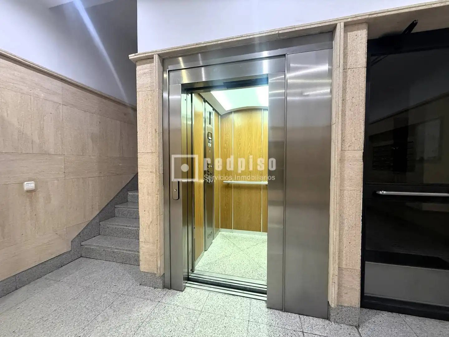 Pis en venda en Madrid amb Calefacció, Jardí privat i Parquet