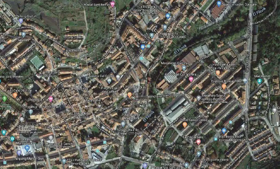 Residencial en venda a Olot