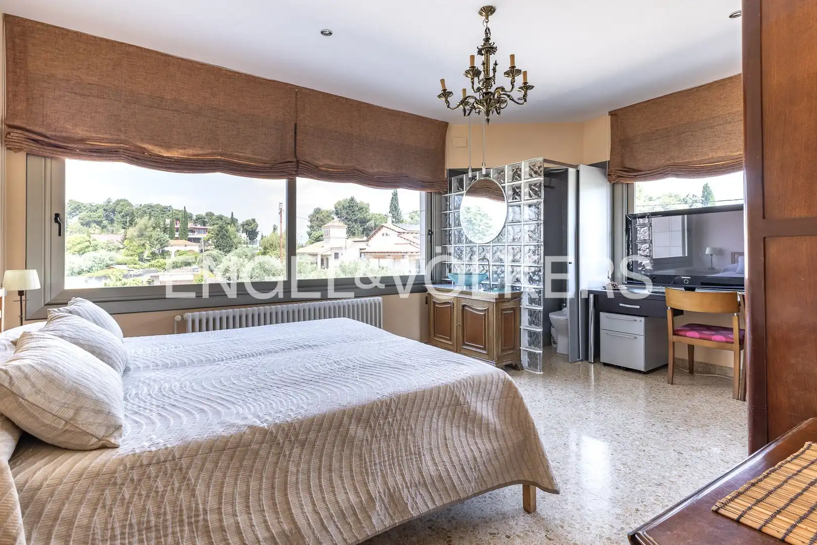 Habitación de Casa o chalet en venta en Canovelles con Aire acondicionado, Calefacción y Jardín privado