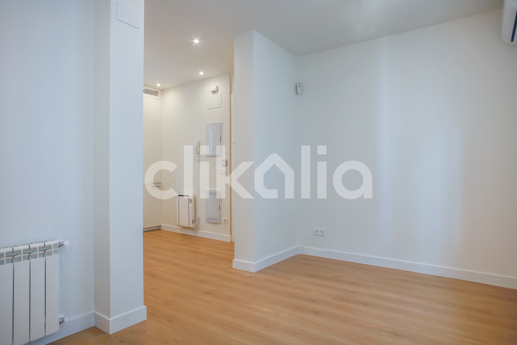 Bedroom of Flat for sale in  Madrid Capital  with Air Conditioner and Heating