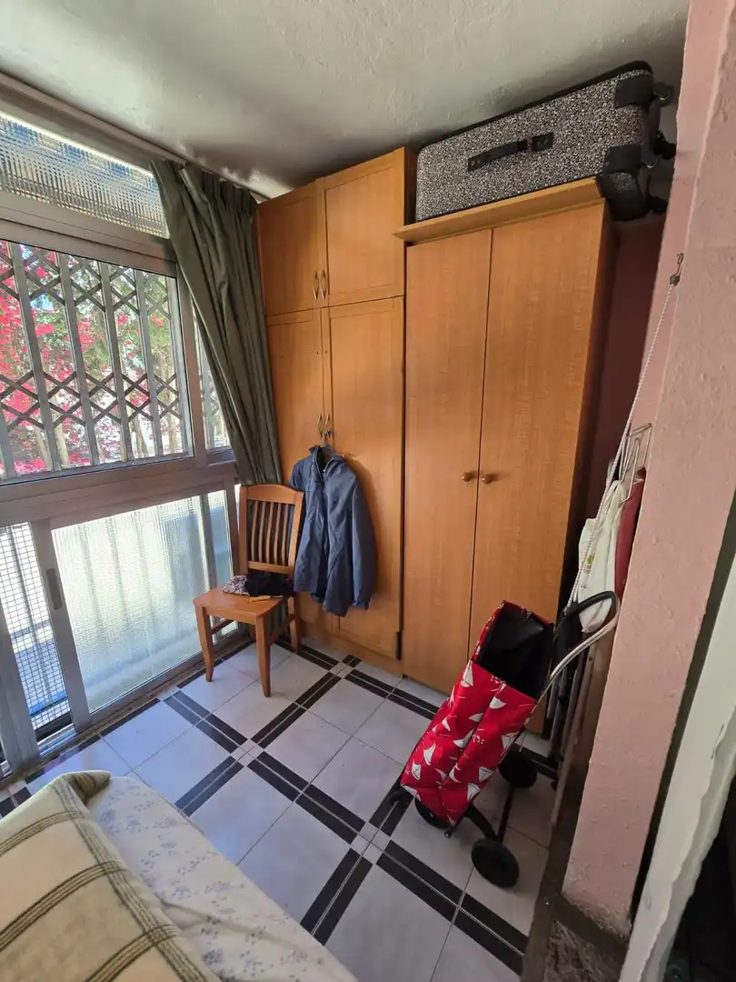 Dormitori de Estudi en venda en Benidorm amb Aire condicionat, Moblat i Piscina comunitària
