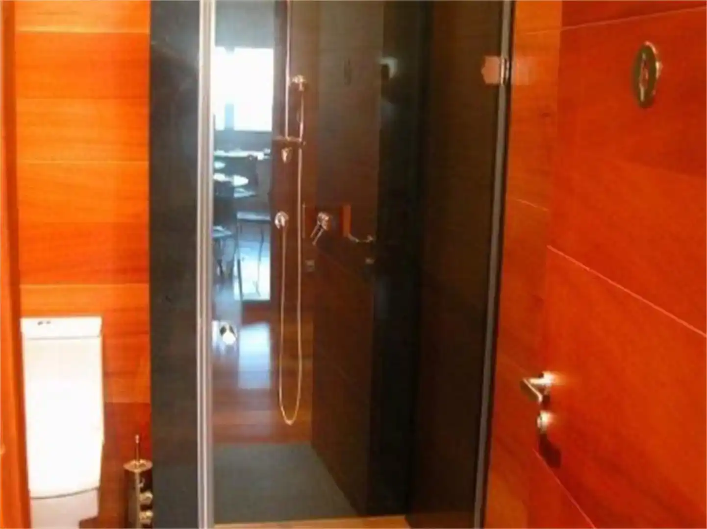 Badezimmer von Fabrikhallen zur Miete in Aiguafreda