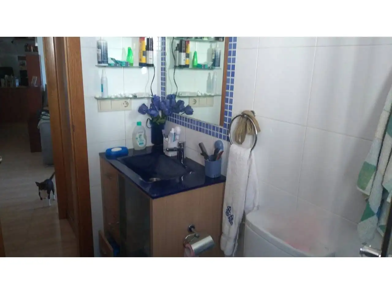 Bathroom of Attic for sale in Pontevedra Capital   with Heating, Terrace and Storage room